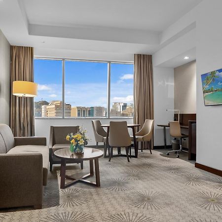 Holiday Suites Al Azizia メッカ エクステリア 写真 A room at the hotel