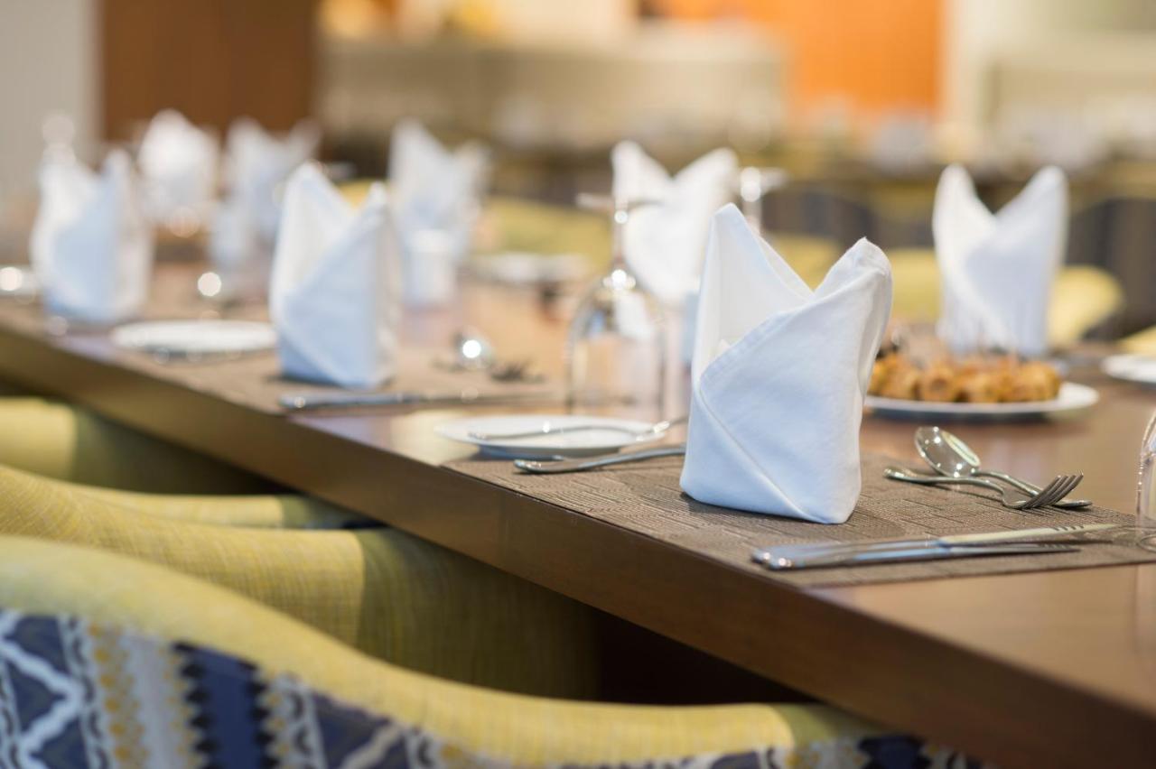 Holiday Suites Al Azizia メッカ エクステリア 写真 The hotel's restaurant